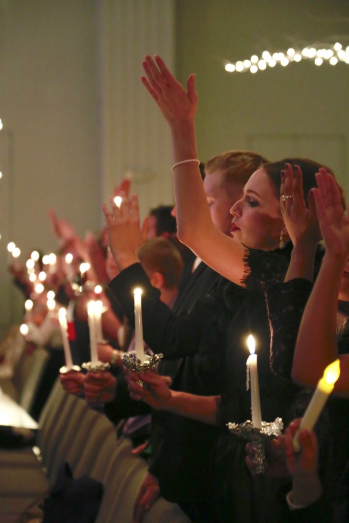 remnant-fellowship-christmas-candles