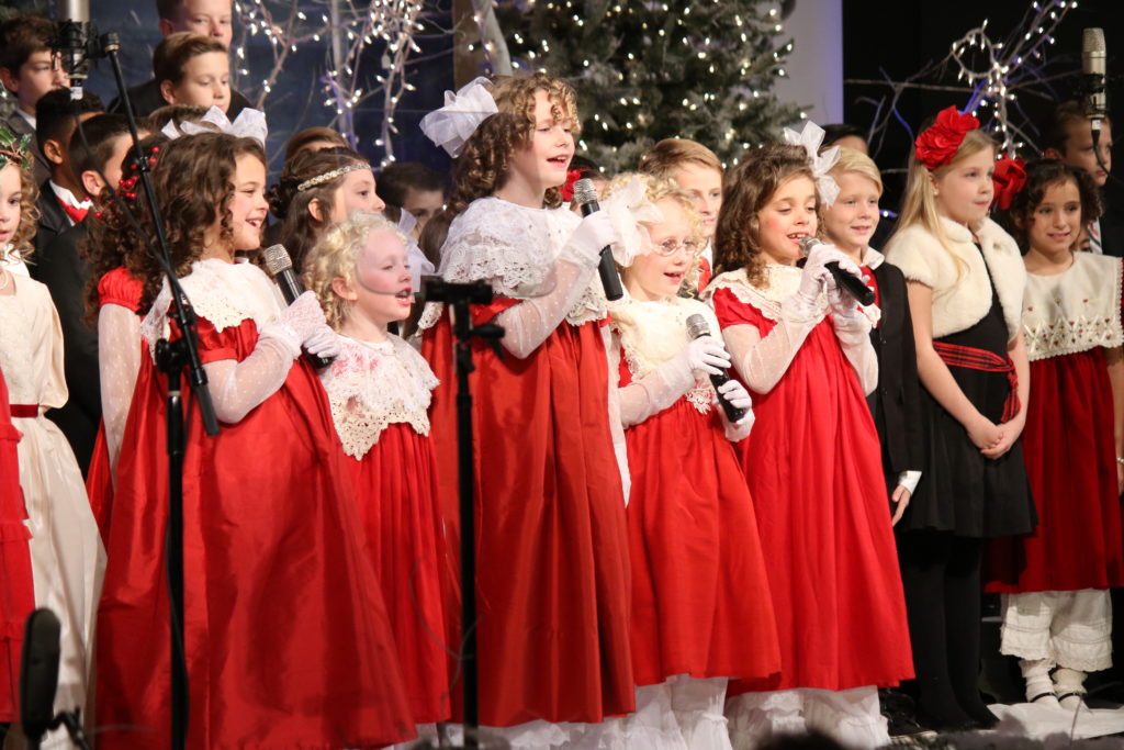 remnant-fellowship-christmas-children-choir